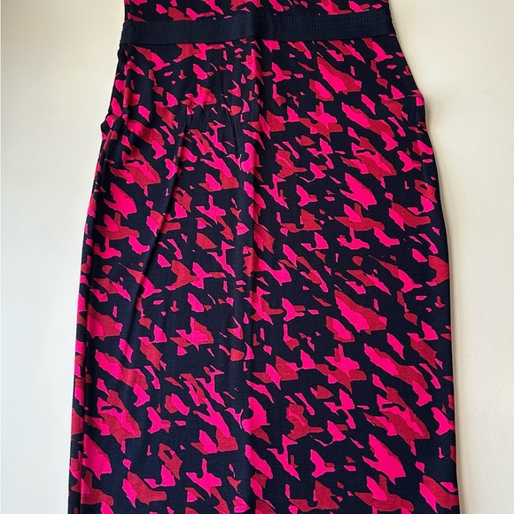 Casual women’s dress - Picture 2 of 4